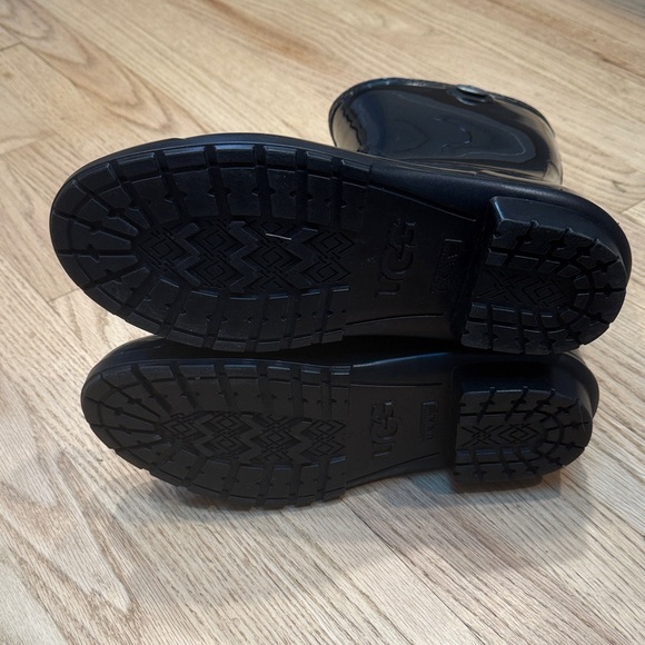 UGG Rain Boots - Shaye - Picture 5 of 7